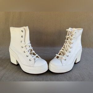 Converse Women's Cream Lace Up Boots